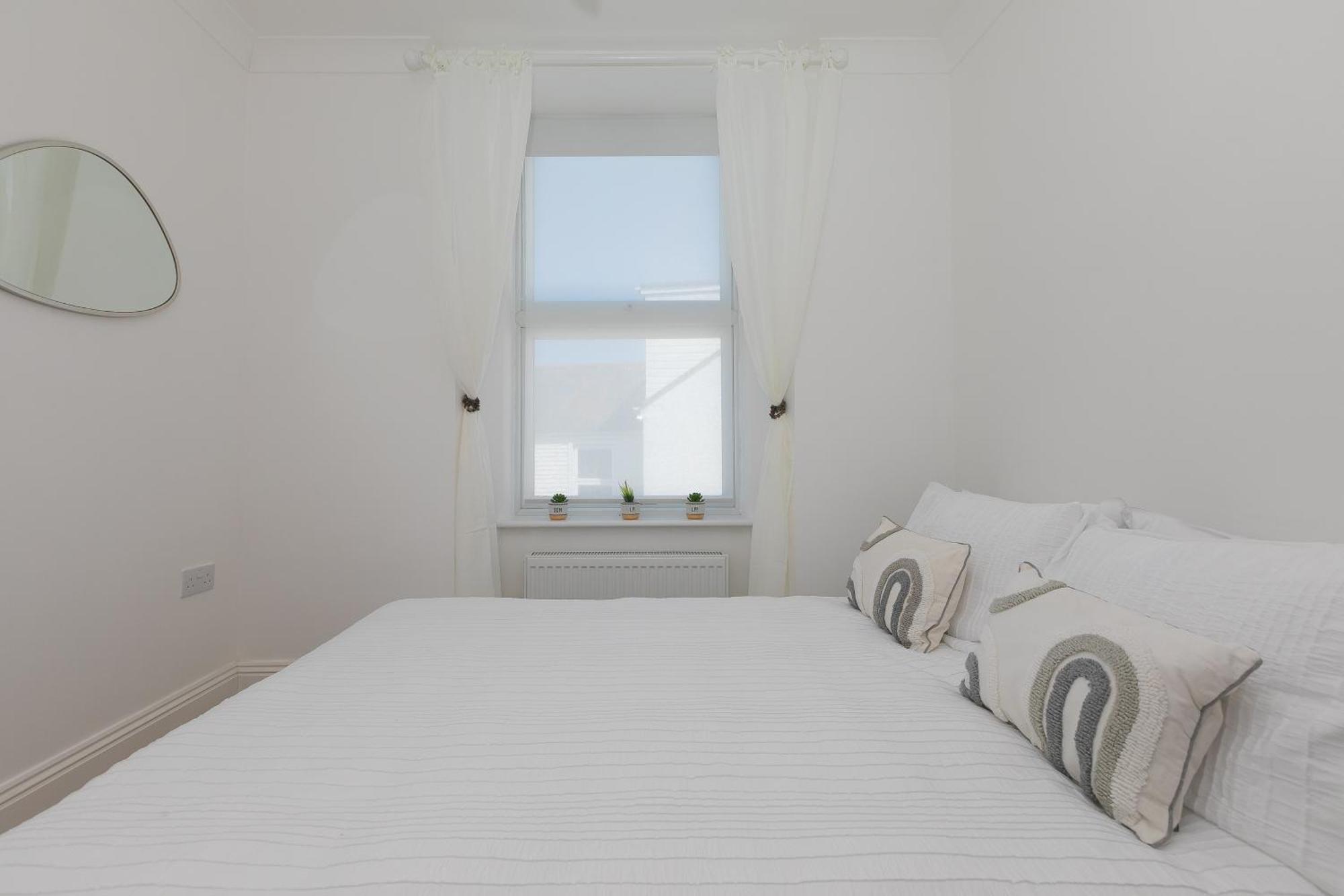 Seabreeze 3 - Seaview & Parking Apartment St Ives  Exterior photo